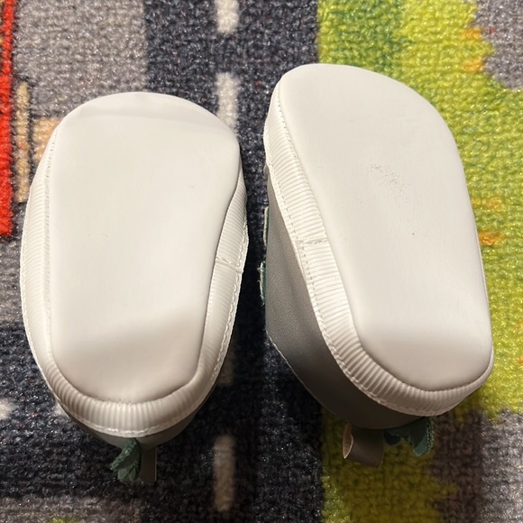 THREE pair of baby shoes, size 0-3 months EUC! Dinosaur, camouflage, blue! - Picture 7 of 7